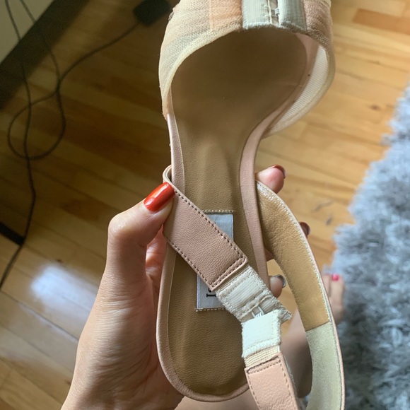 Original new Isaac Mizrahi sandals Made in ITALY